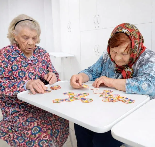 Как попасть в дом престарелых: документы и порядок оформления